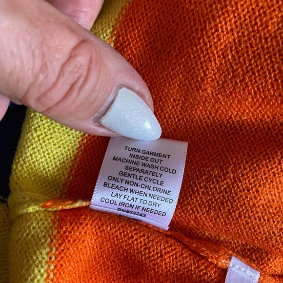 Killer New York and Company Rainbow stripped sweater NEW - Picture 8 of 8